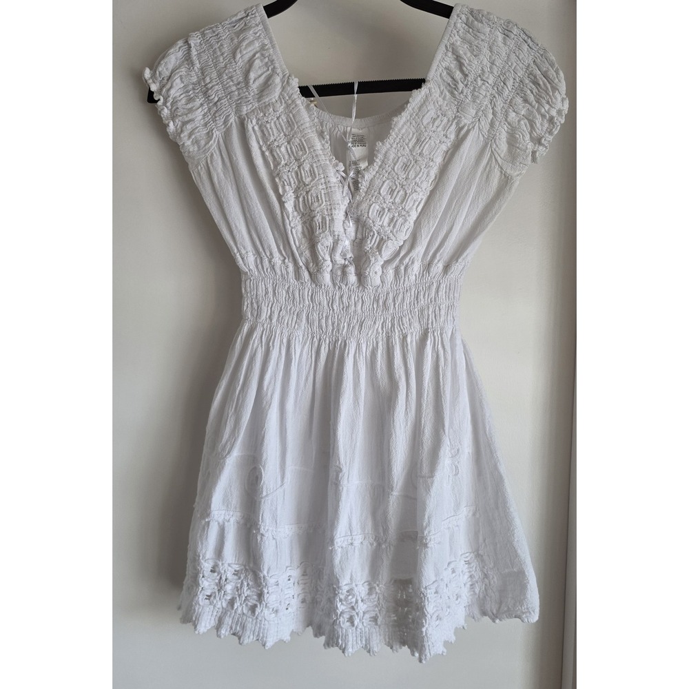 Women’s White Smocked V-Neck Cotton Blouse
